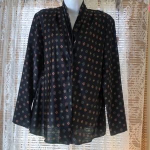Women’s vintage button up blouse